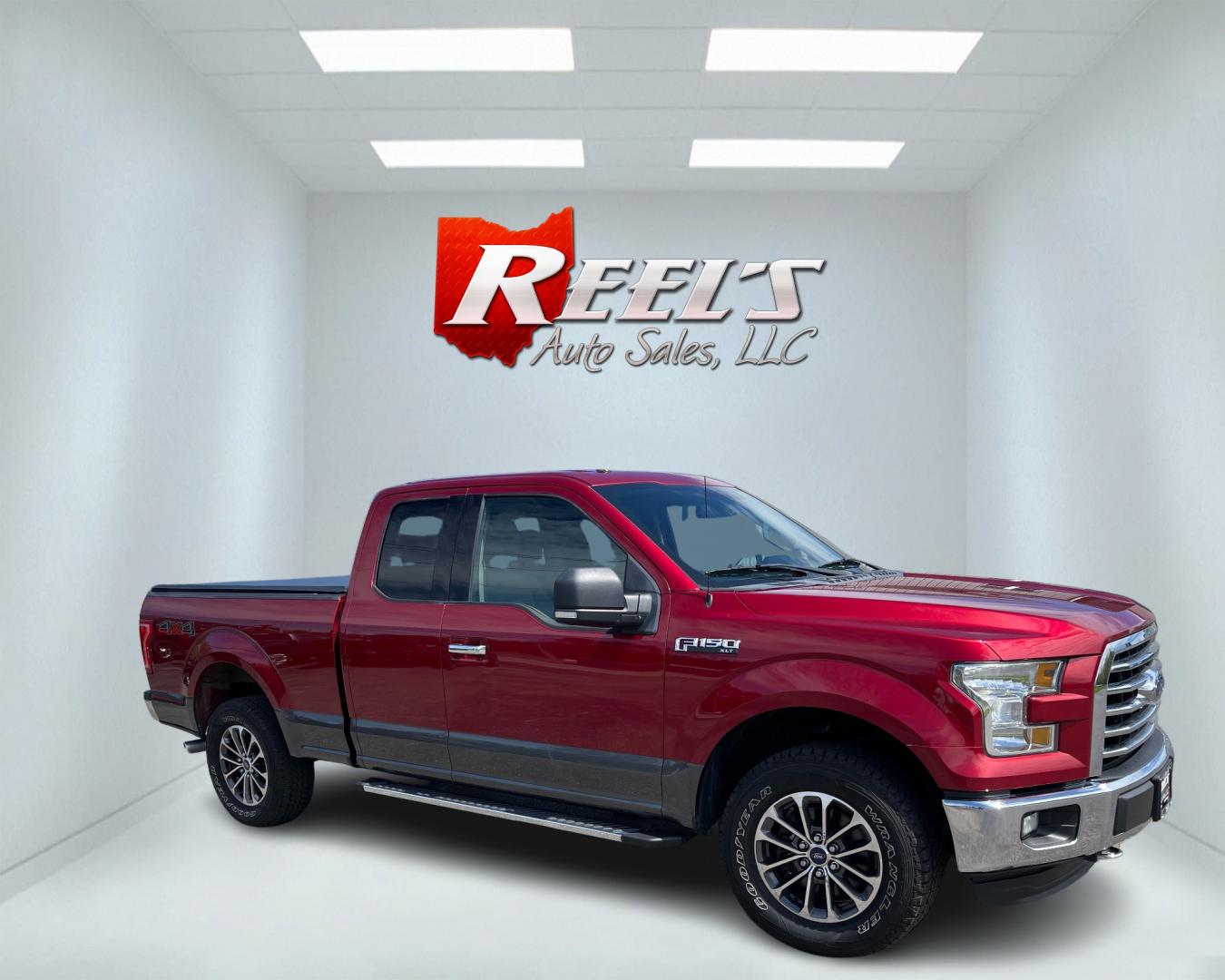 2015 Red /Gray Ford F-150 XLT SuperCab 6.5-ft. Bed 4WD (1FTFX1EF7FF) with an 5.0L V8 engine, 6-Speed Automatic transmission, located at 11115 Chardon Rd. , Chardon, OH, 44024, (440) 214-9705, 41.580246, -81.241943 - Photo#3